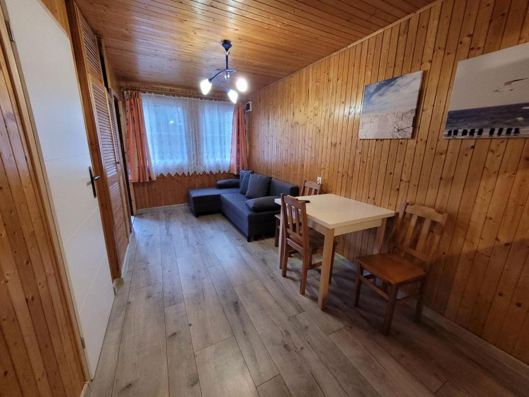 Ow Krakus I - Pokoje I Domki Stegna  Exteriör bild