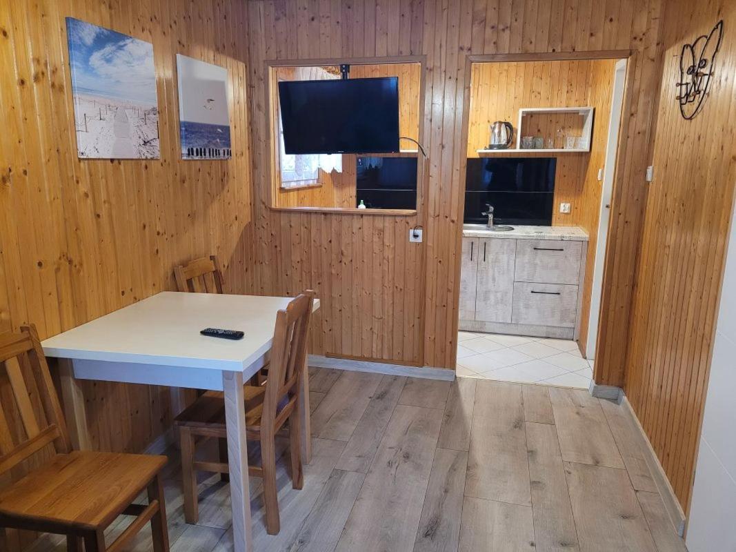 Ow Krakus I - Pokoje I Domki Stegna  Exteriör bild